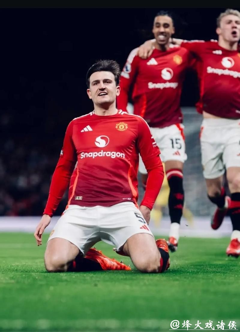 又是你!马奎尔再引争议判罚 对手主帅暴怒 又是你!马奎尔再引争议判罚 对手主帅暴怒